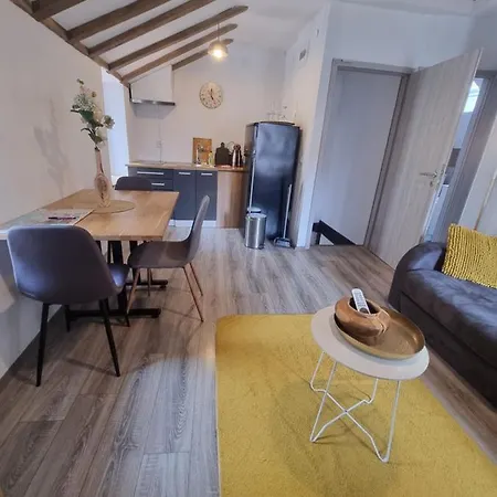 Апартаменты Heritage Trumbic *