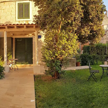 Heritage Trumbic Appartamento *